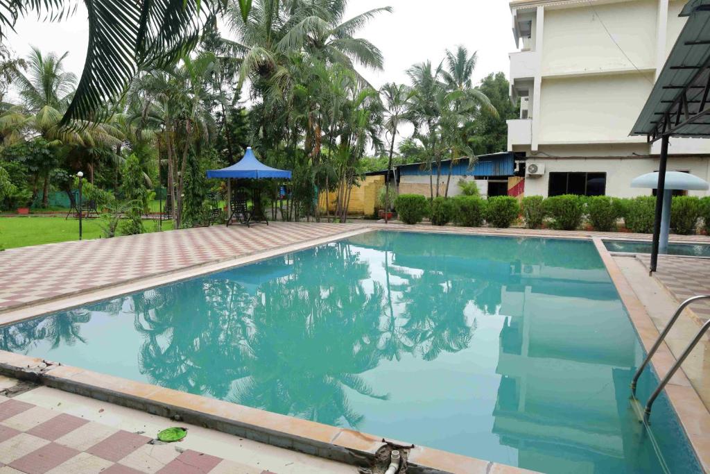 Dadra Resort Silvassa Hotel with Swimming Pool