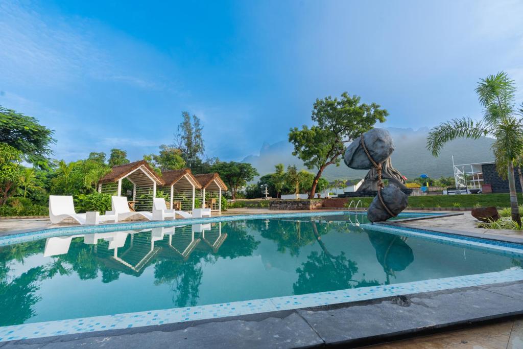 DARZA LUXURY RESORTs Hotel Swimming Pool Coimbatore