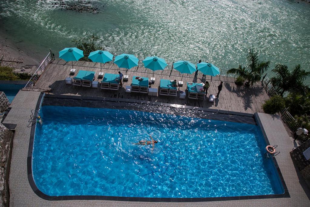 Divine Resort & Spa Rishīkesh Swimming Pool