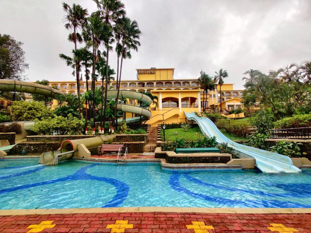 Fariyas Resort Lonavala Hotel with Pool