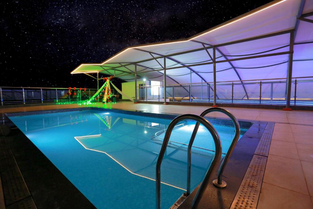 Grand Signature Hotel & spa Yercaud Swimming Pool