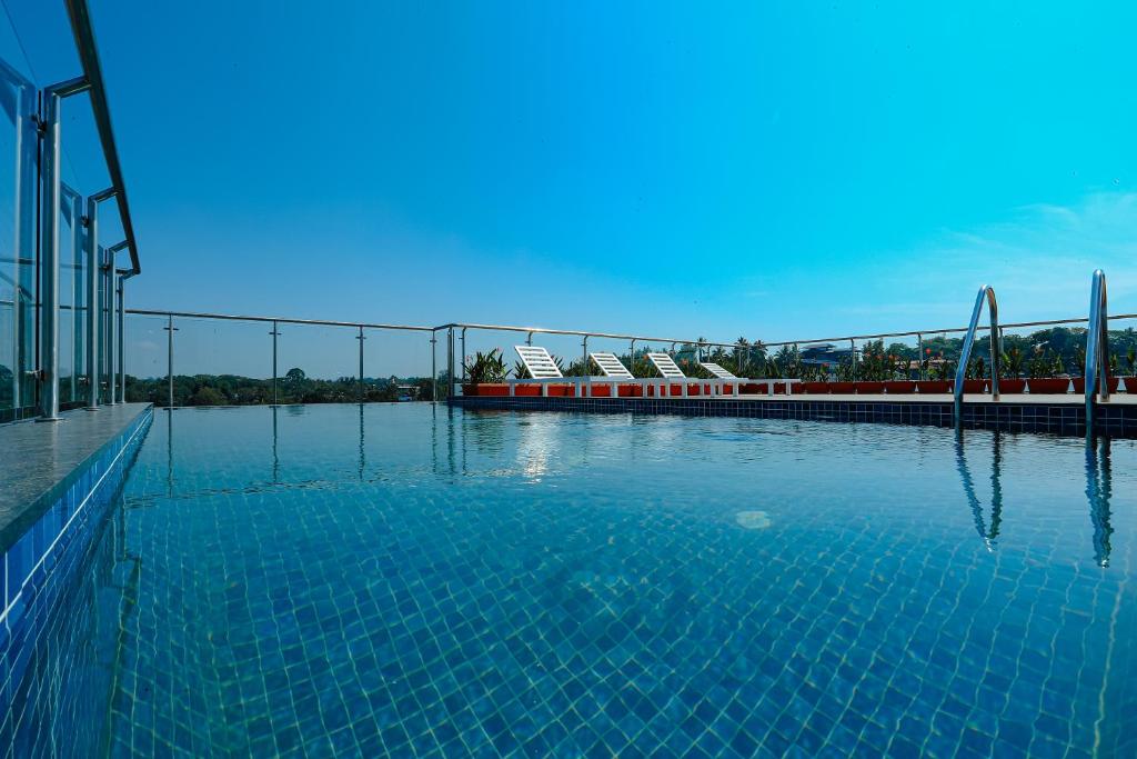 Hotel Saffron Wayanad Wayanad Swimming Pool
