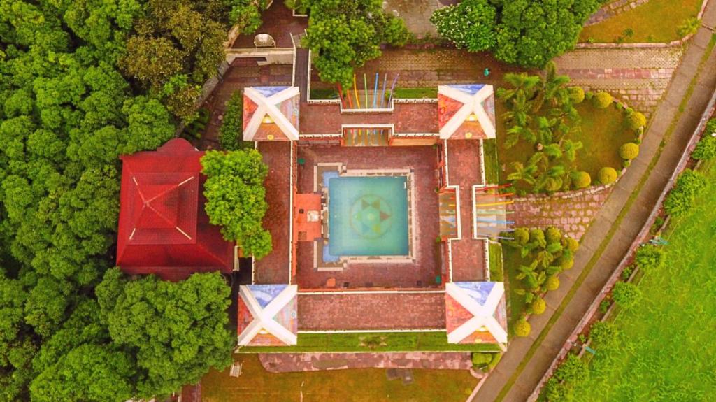 ShriGo Pyramid Home Divine - A Wellness Resort Hotel in Dehradun Swimming Pool