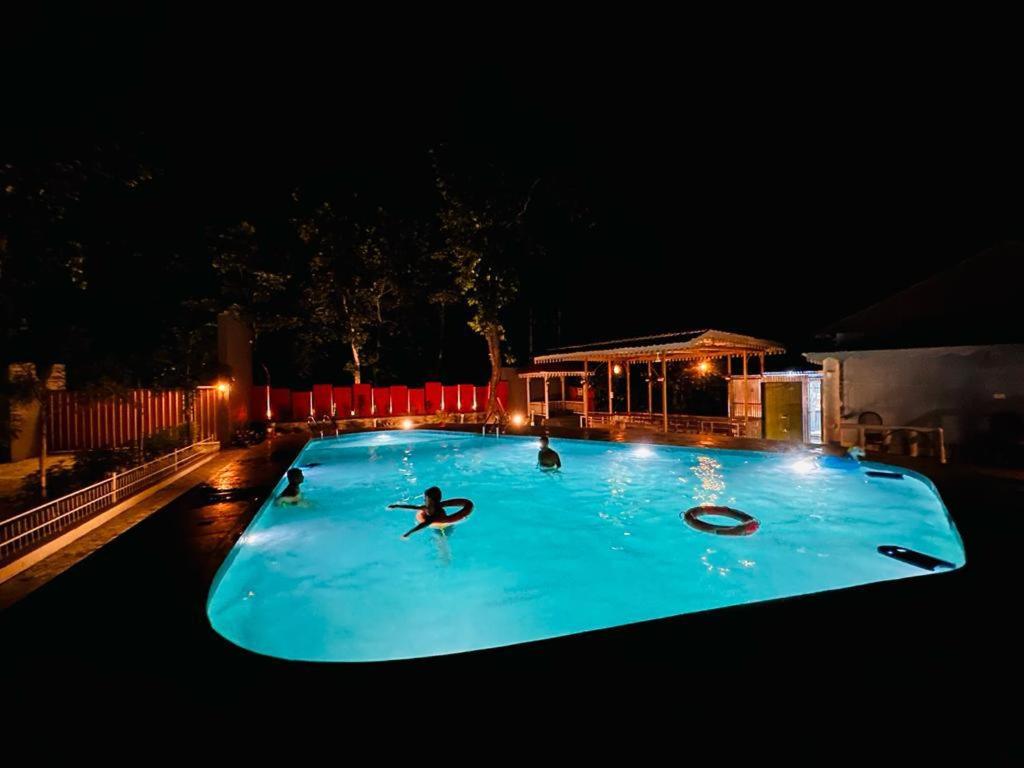 Kadambini Jungle Resort Hotel in Lataguri with Swimming Pool