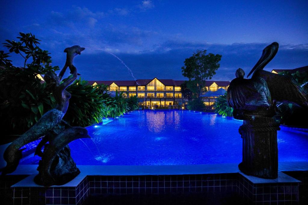MAYFAIR Tea Resort Hotel in Siliguri with Swimming Pool
