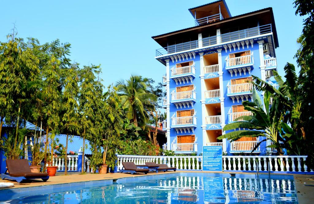 Mayflower Beach Resort Best Hotel near Baga with Swimming Pool