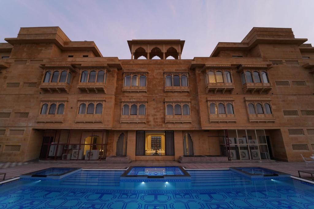 Sahdev Bagh Hotel in Pushkar with Swimming Pool