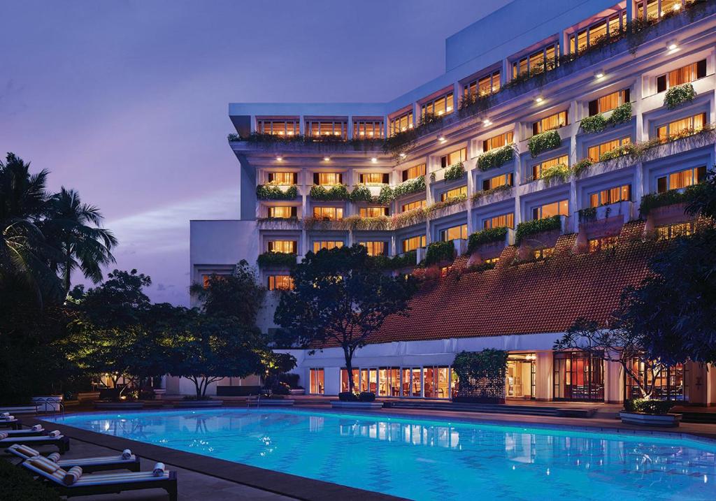 Taj Bengal Hotel with Swimming Pool in Kolkata