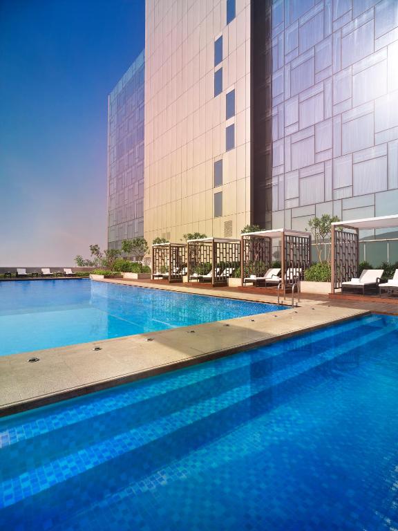 Taj City Centre Gurugram Hotel Swimming Pool