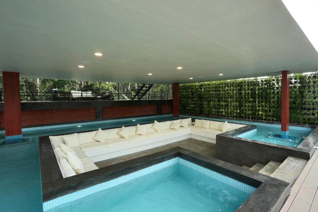 Wayanad Hotel Swimming Pool Le Villagio Resort & Domes